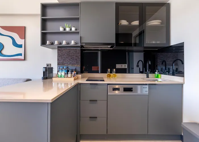 Historic34 Modern Cozy Golden Horn *