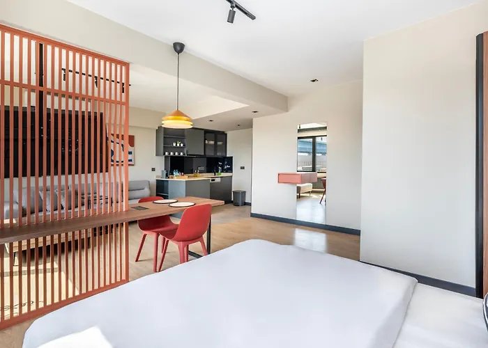 Historic34 Modern Cozy Golden Horn *