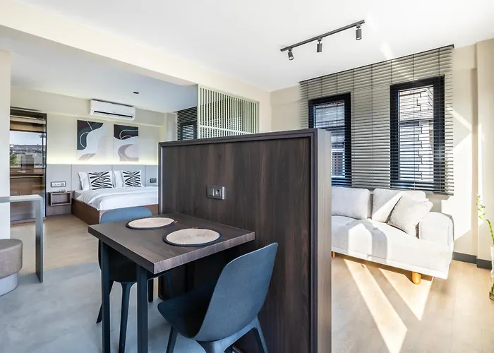 Historic34 Modern Cozy Golden Horn *